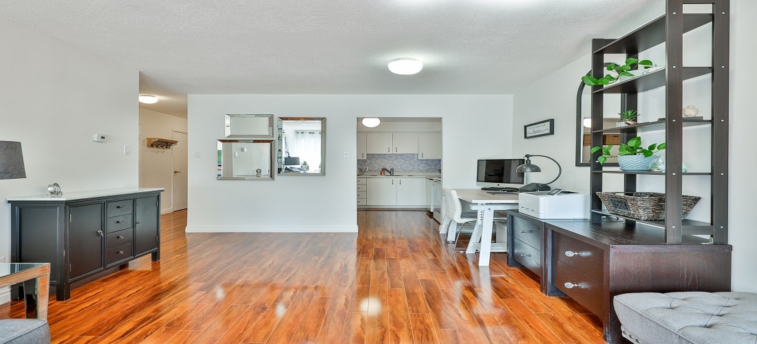 928 MILLWOOD RD CONDOS