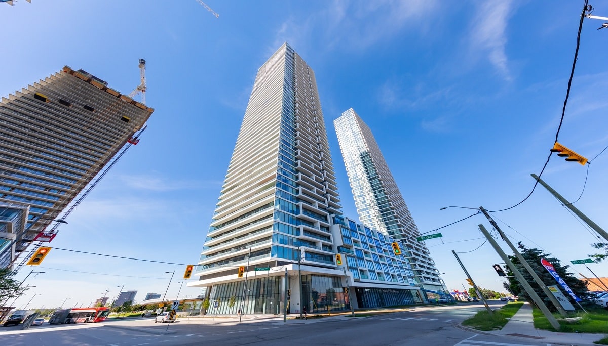 3210 YORK REGIONAL RD HWY 7 & 950 PORTAGE PKWY CONDOS