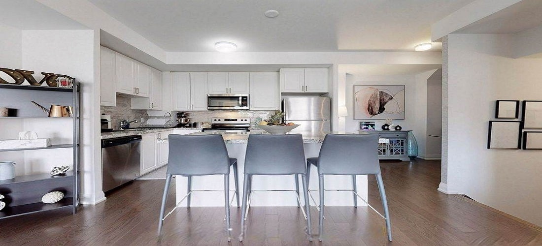 5279-5309 HWY 7 & 18-56 COLES AVE CONDOS