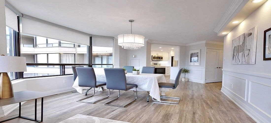 7440 BATHURST ST CONDOS
