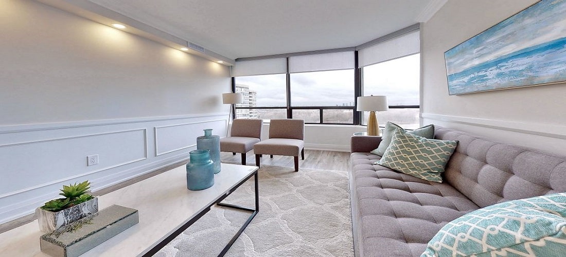 7440 BATHURST ST CONDOS