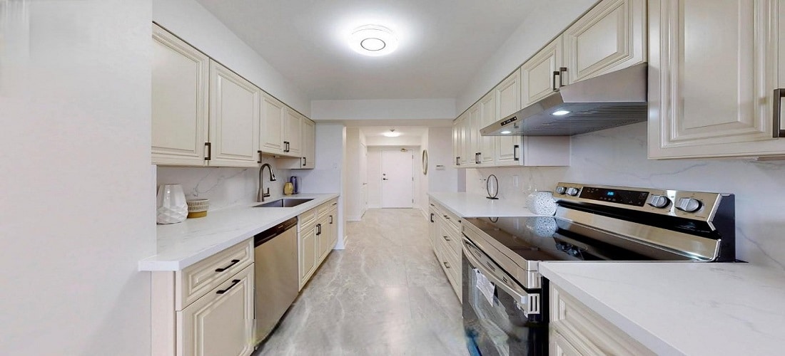7 TOWNSGATE DRIVE CONDOS