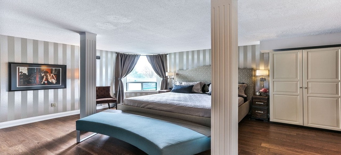 7250 YONGE ST CONDOS