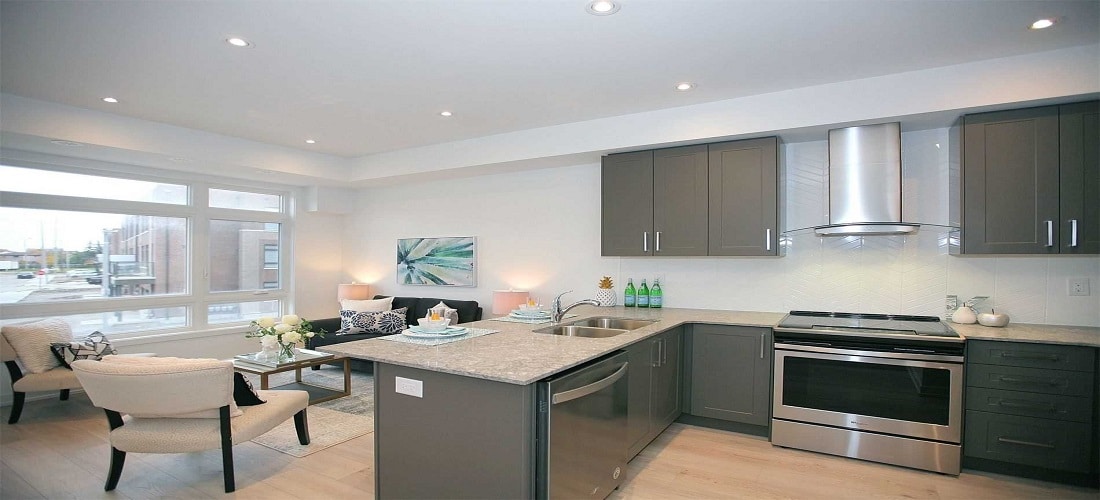 5390 STEELES AVE WEST & 50-258 DALHOUSIE ST CONDOS