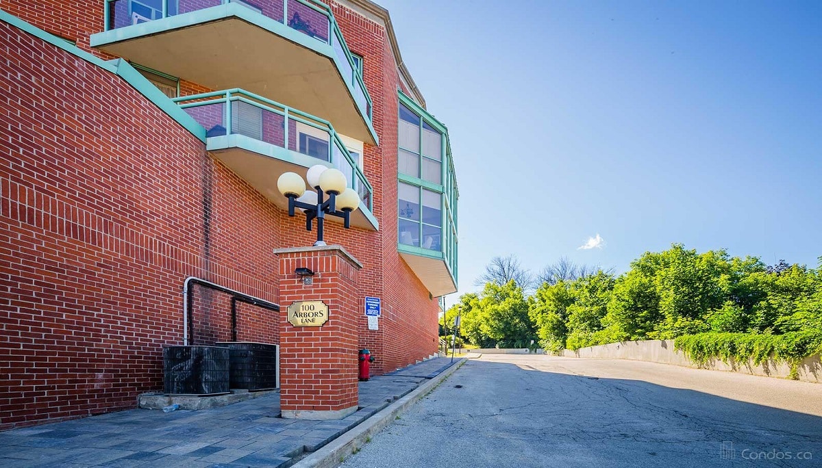 100 ARBORS LANE CONDOS