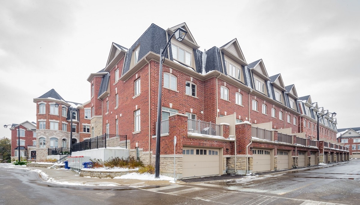 1331 MAJORMACKENZIE DRIVE WEST CONDOS