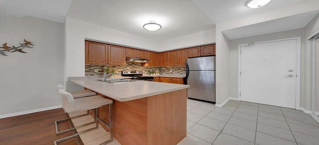 9431-9471 JANE ST CONDOS