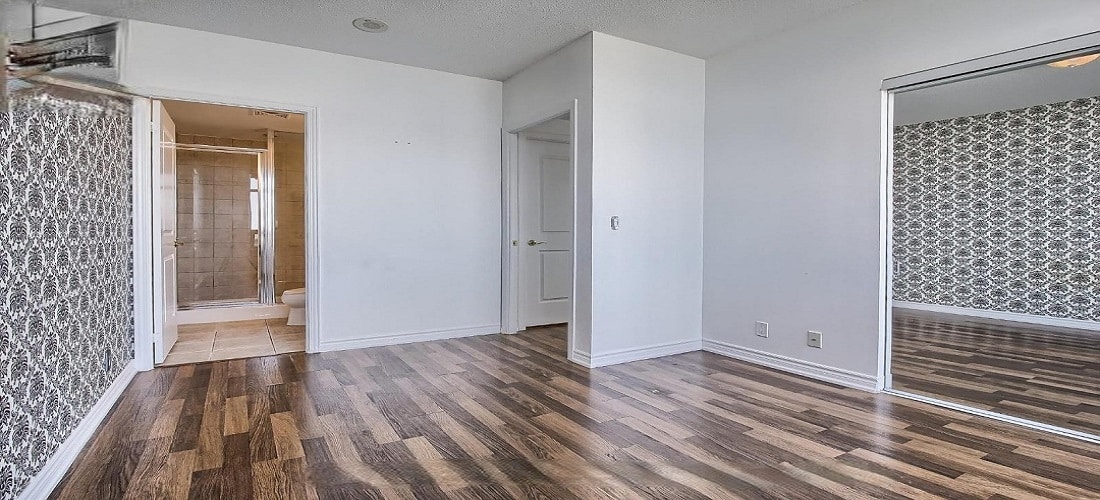 9225 JANE ST CONDOS