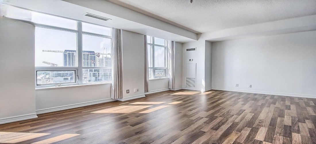 9225 JANE ST CONDOS