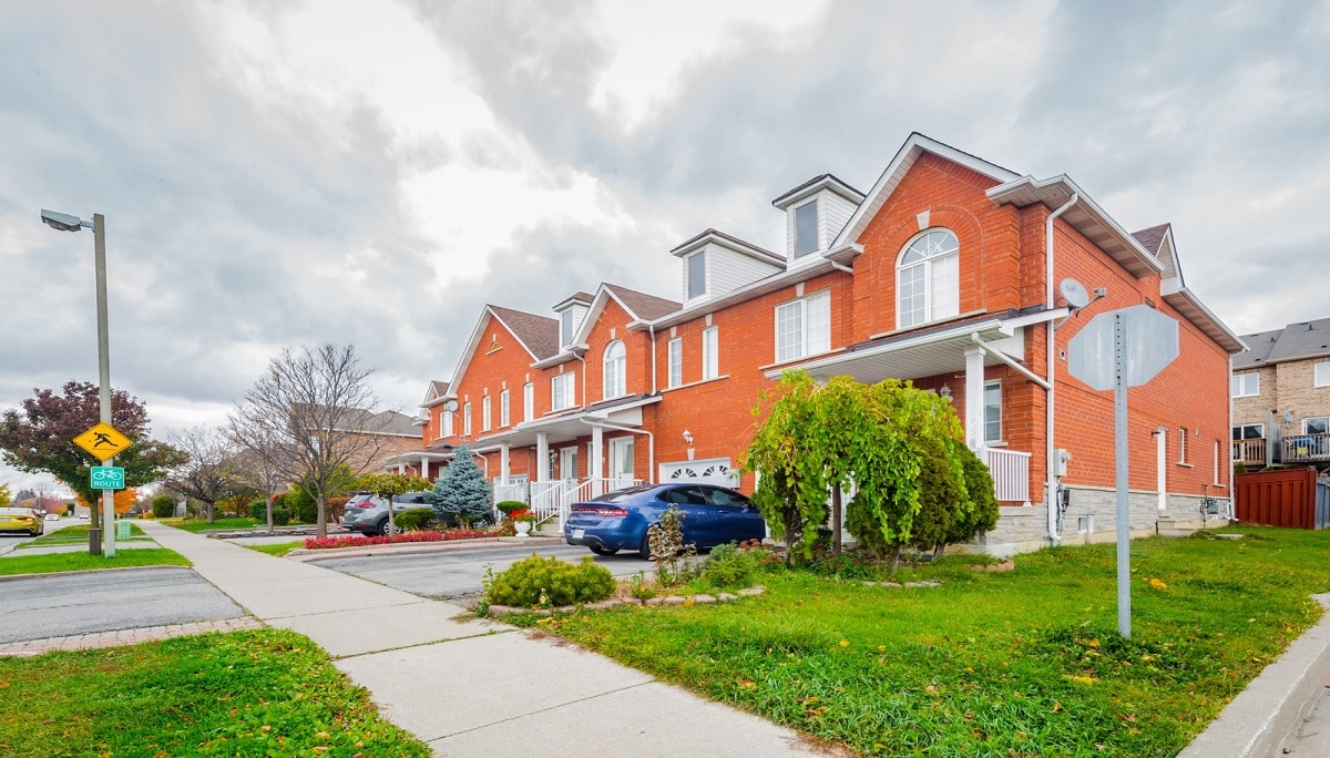 19 FOXCHASE AVE TOWNS