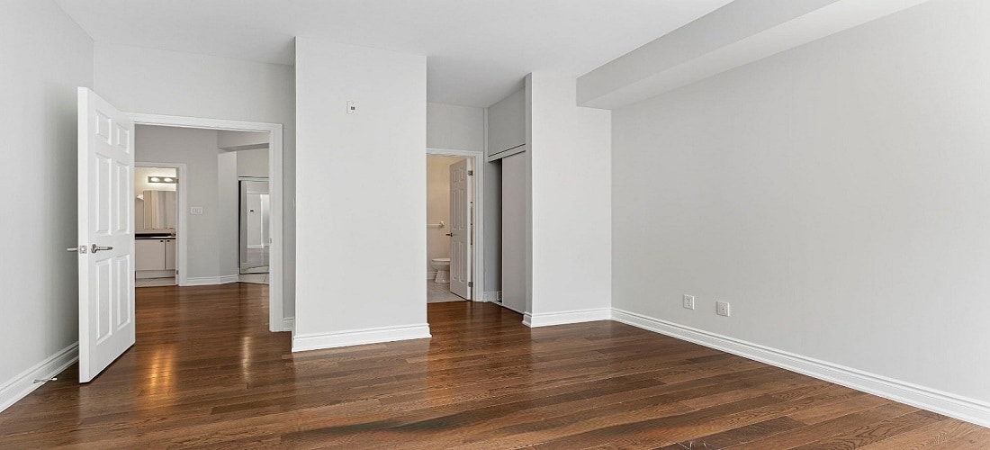 10211 KEELE ST CONDOS