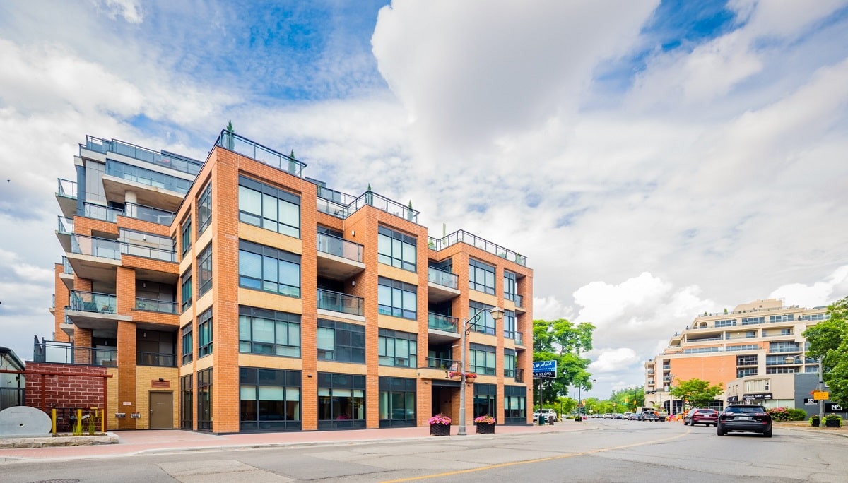 112 WOODBRIDGE AVE CONDOS