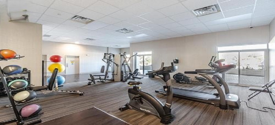 86 WOODBRIDGE AVE CONDOS