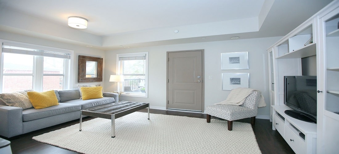 9589 KEELE ST CONDOS