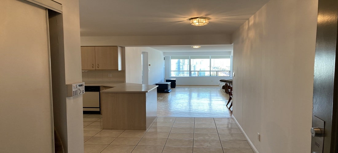 850 STEELES AVE WEST CONDOS