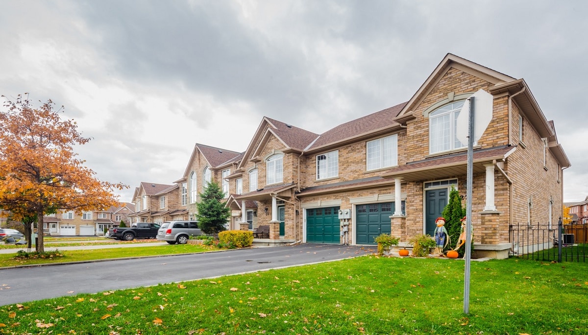 20 MINTON DRIVE CONDOS