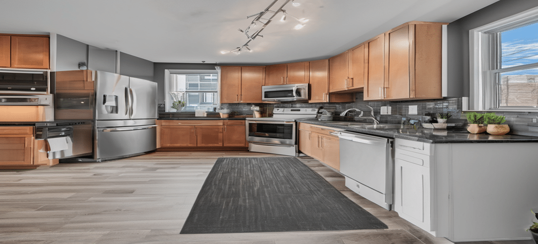 409 HURON ST CONDOS