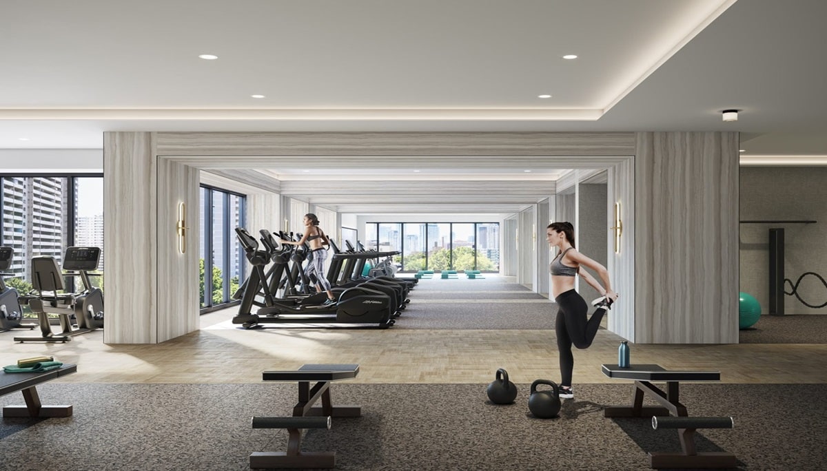 8 WELLESLEY ST WEST AMENITIES