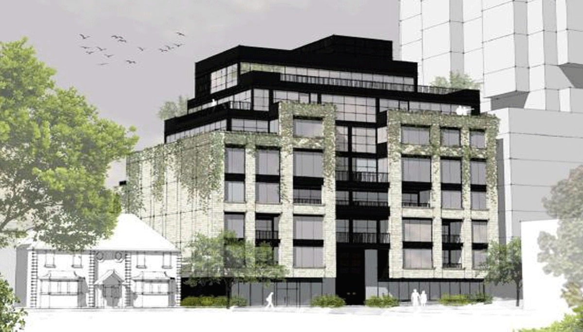 2010 BATHURST ST AMENITIES