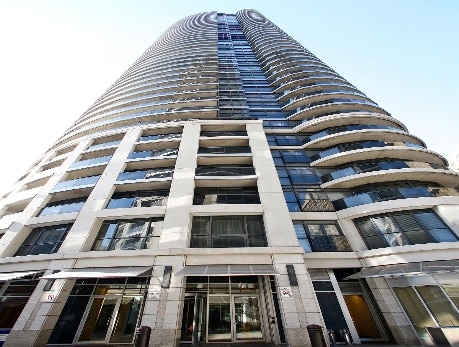 21 CARLTON ST
