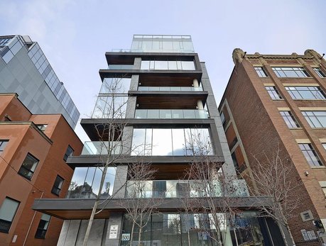 500 WELLINGTON ST
