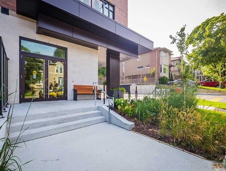 25 Malcolm Rd